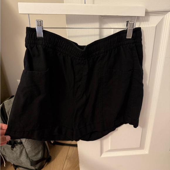 Old Navy black linen high rise shorts - Picture 1 of 2
